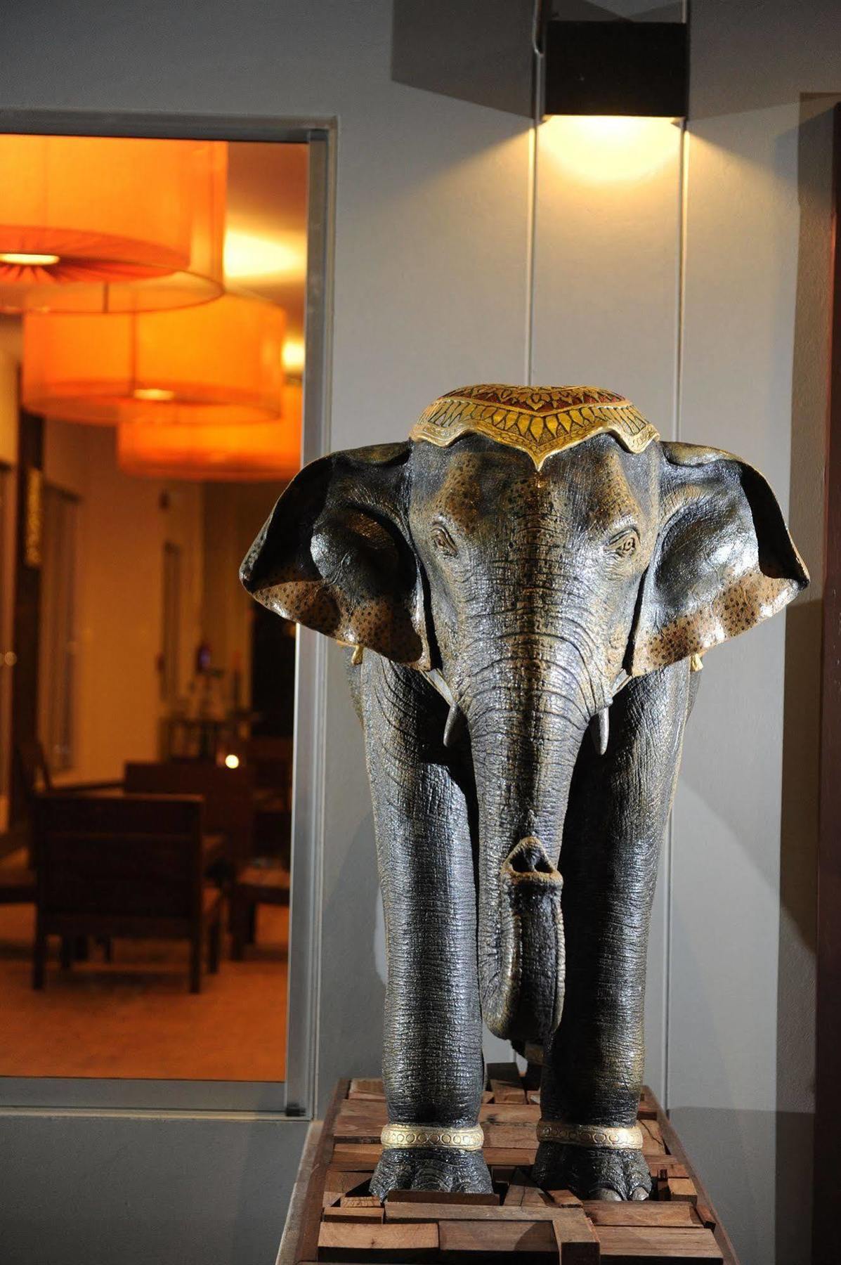 Mawin Hotel Chiang Mai Exterior foto